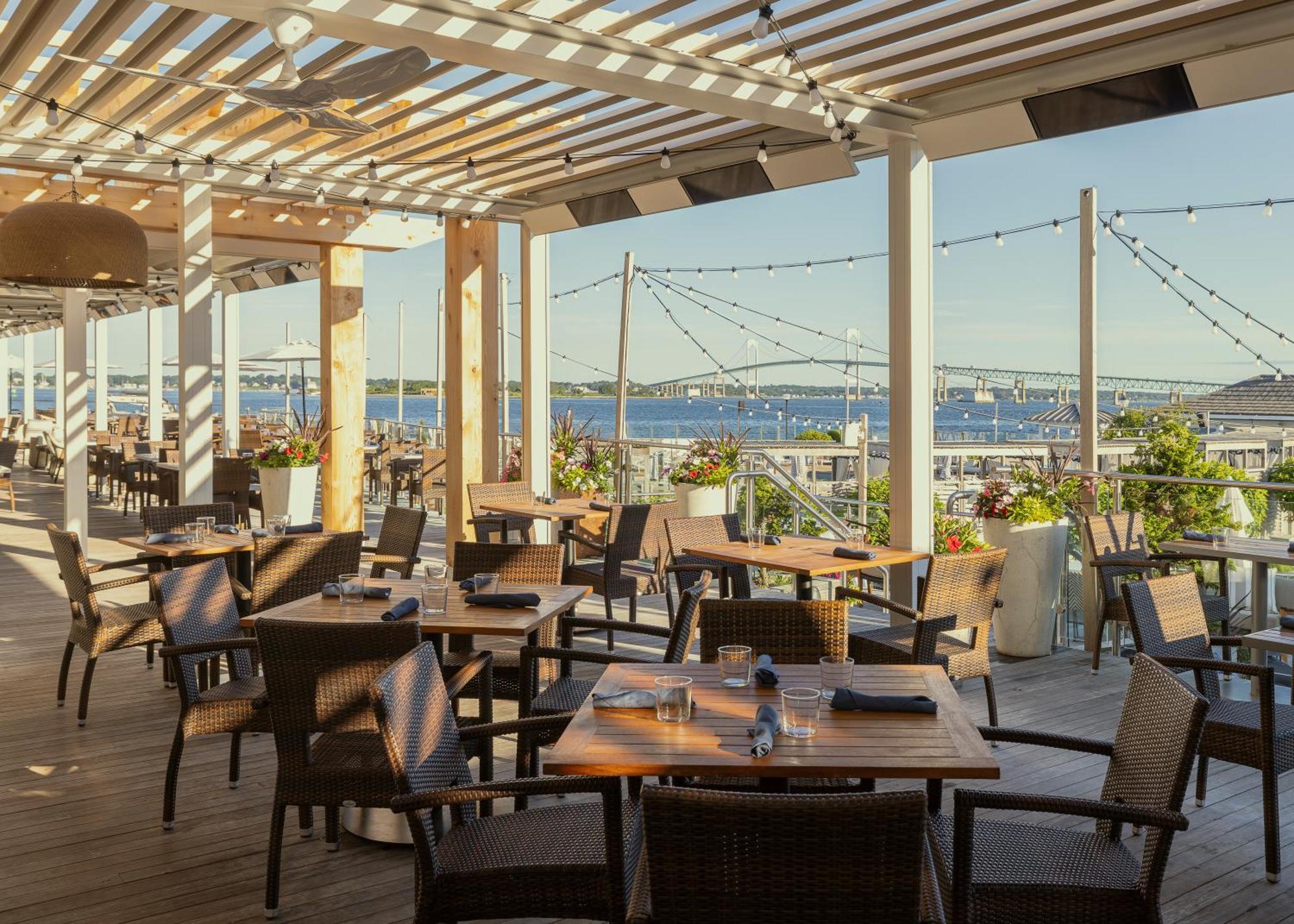 Newport Harbor Island Resort Экстерьер фото