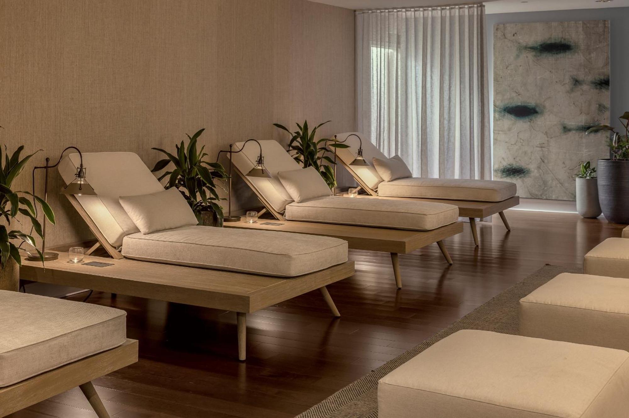 Newport Harbor Island Resort Экстерьер фото